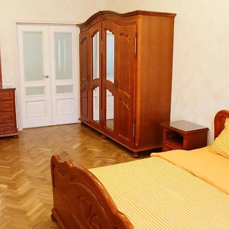 Apartment Olympic City Centre Krasnaya 22 *